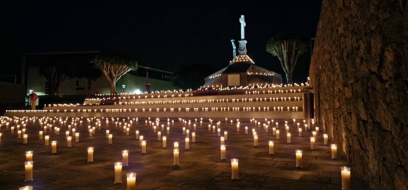 Fotos: Decorado de lujo en el cementerio de Moya por el Día de los Difuntos