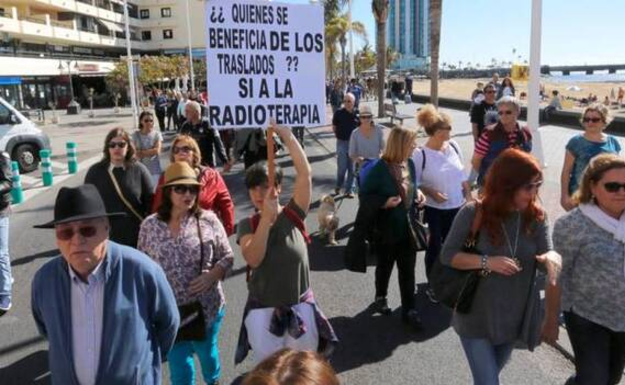 Protesta de hace años para pedir mejoras en la sanidad pública de Lanzarote. 