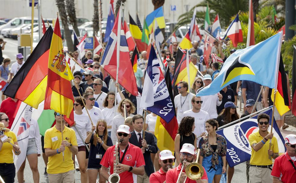 Desfile de nacionalidades participantes en la ARC, que parte de la capital grancanaria el domingo que viene. 