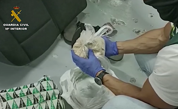 Imágenes de la operación Clan-destino y Grodd2. 