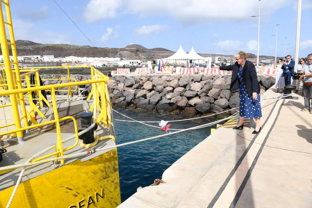 Fotos: Presentan un prototipo para la desalinización en océano abierto