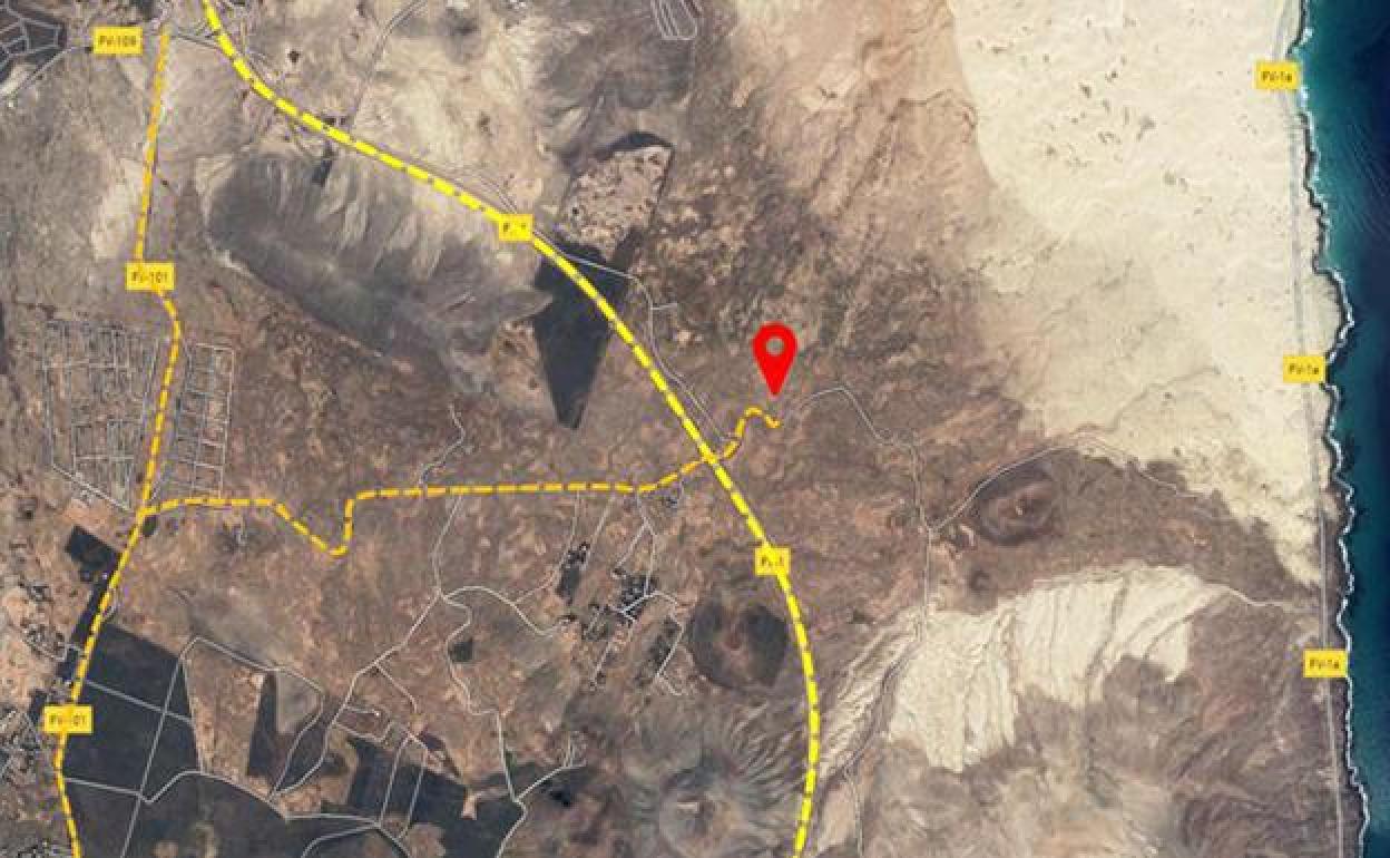 Ubicación de la Ciudad del Cine, entre la autovía y el Parque Natural de las Dunas de Corralejo. 