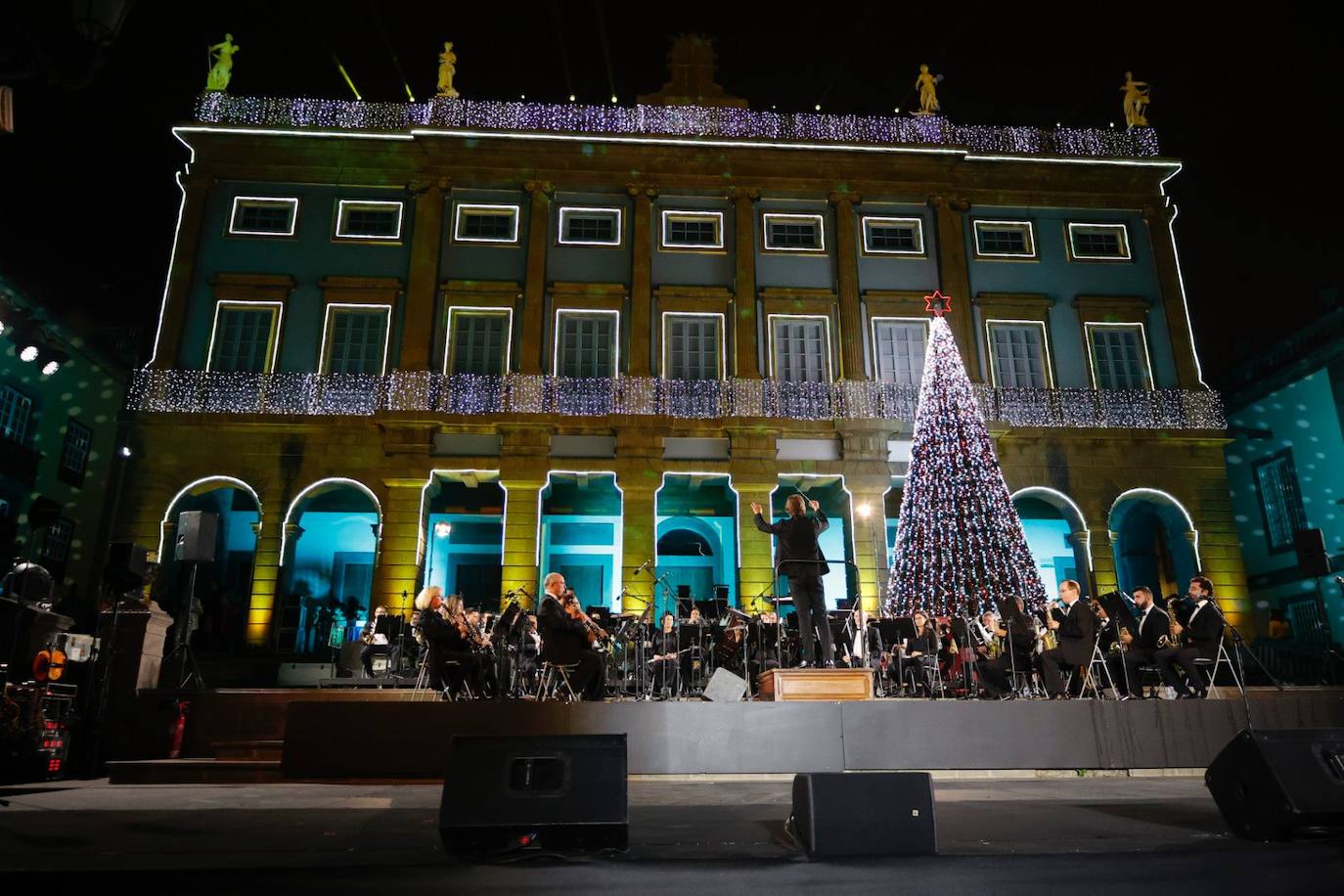 Fotos: La Navidad llega a la capital grancanaria con el encendido de luces