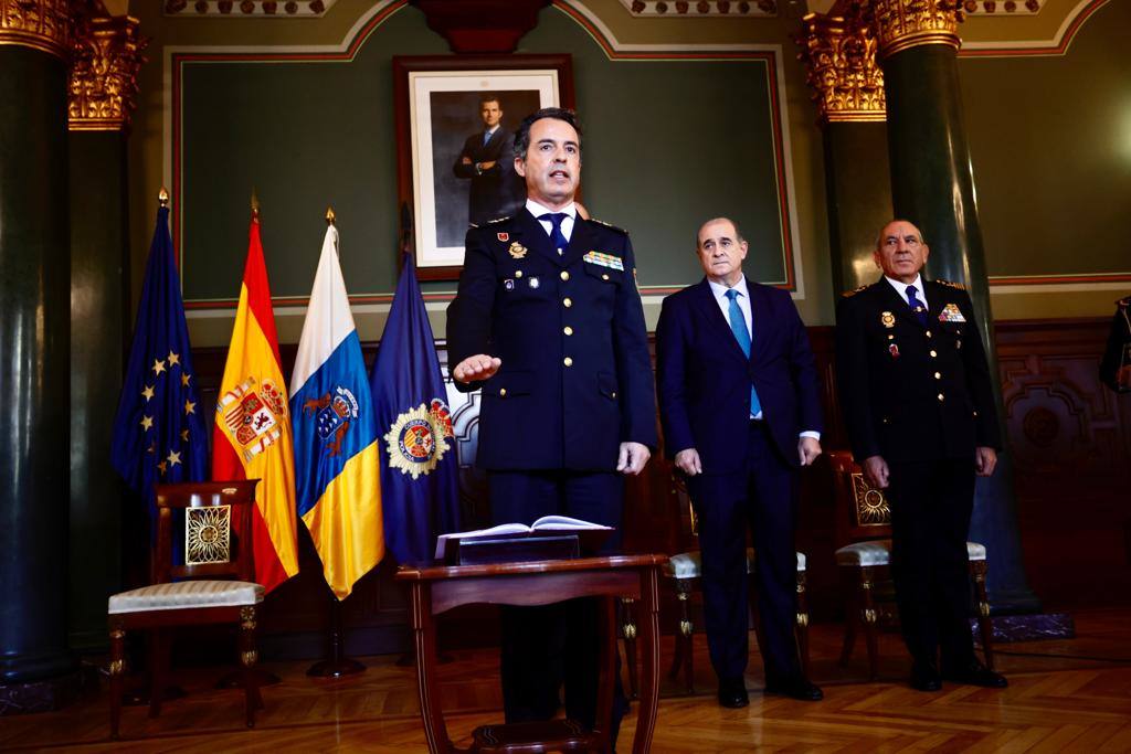Fotos: Toma de posesión nuevo jefe policía nacional en canarias