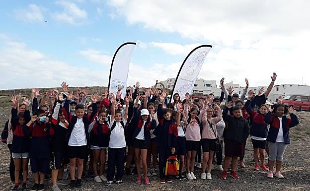 Imagen principal - Aguadulce se deja querer por los alumnos del CEIP Saulo Torón