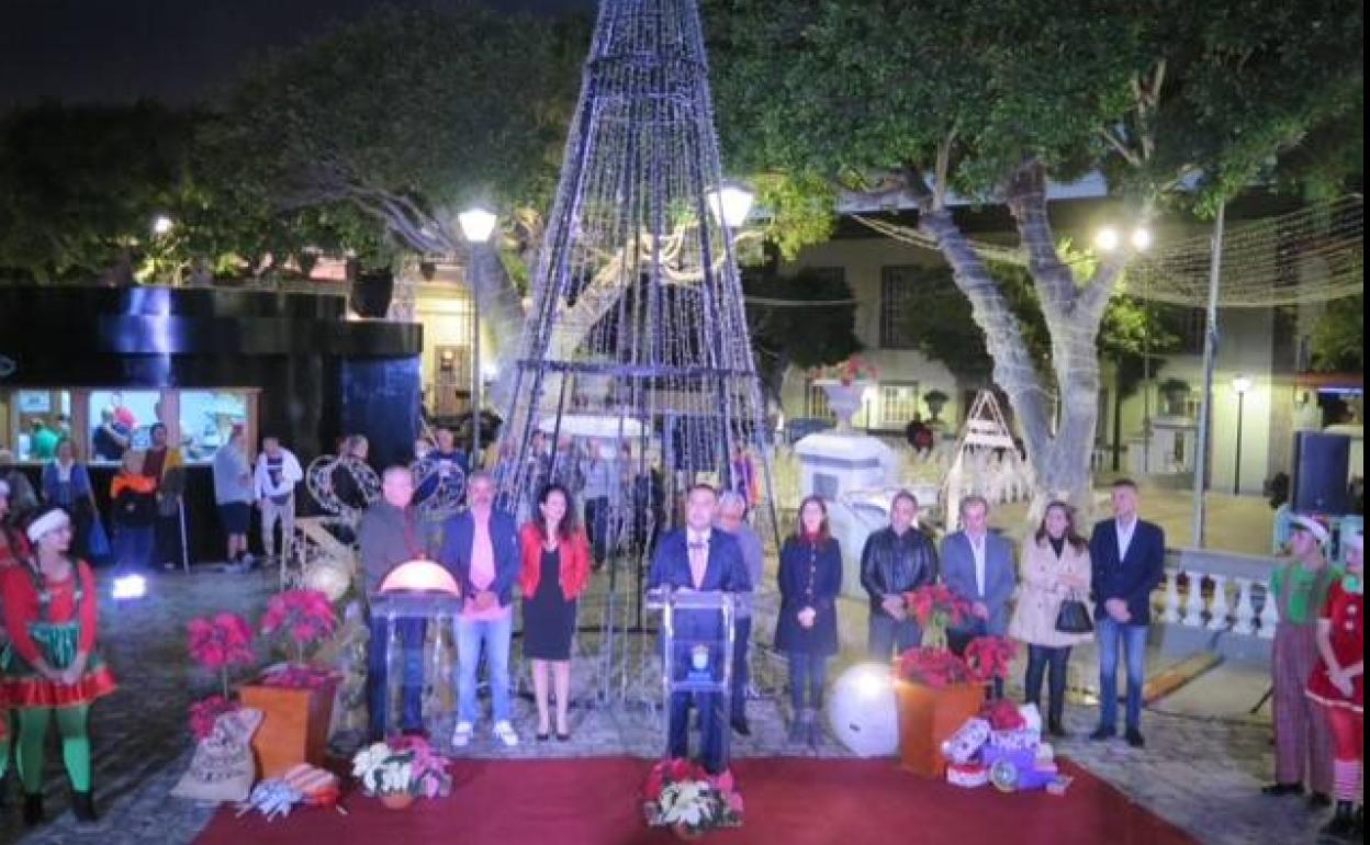 Encendido de luces en Santa María de Guía. 