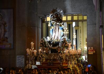 Imagen secundaria 1 - La Virgen de La Luz hace historia