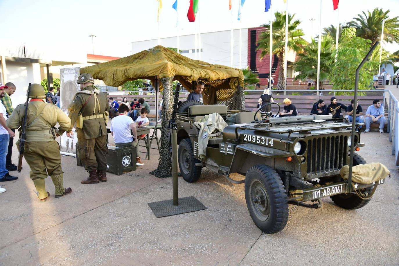 Fotos: El Festival Manga y la Comic-Can empiezan en Infecar