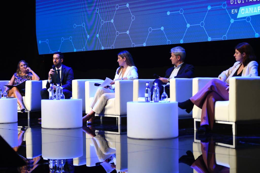 Fotos: Mesa redonda «Geopolítica de la desinformación»