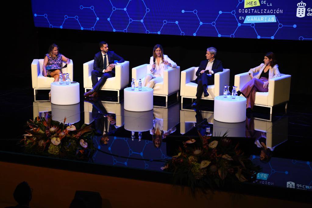 Fotos: Mesa redonda «Geopolítica de la desinformación»