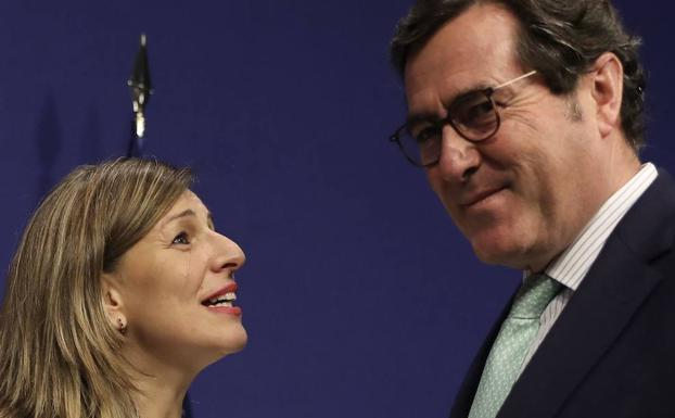 CEOE rompe toda negociación con Yolanda Díaz por «traicionar» el acuerdo sobre la reforma laboral