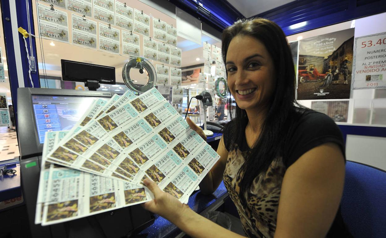 En la imagen Claudia Reyes, responsable de la administración de El Mirador donde cayó el Gordo el año pasado. 