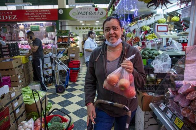 Fotos: Los mercados grancanarios recuperan la ilusión con la cena navideña