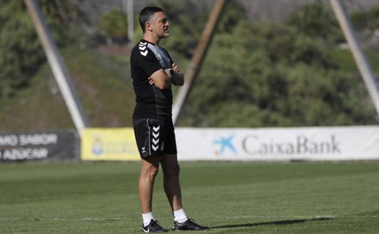 García Pimienta durante un entrenamiento en Barranco Seco. 