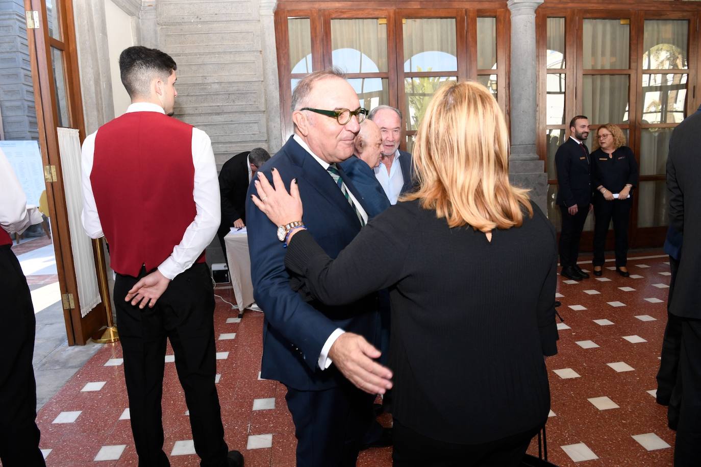 Fotos: Comida de Navidad de la Confederación de Empresarios