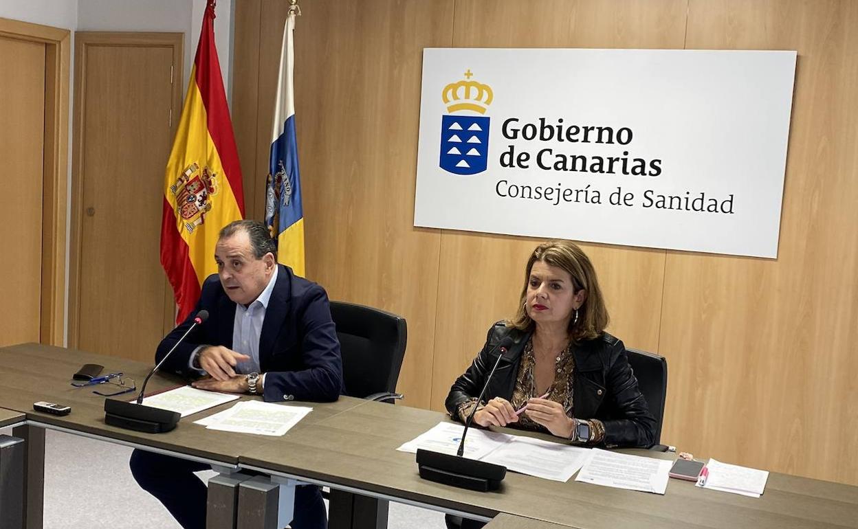 Blas Trujillo y Elizabeth Hernández durante la presentación. 