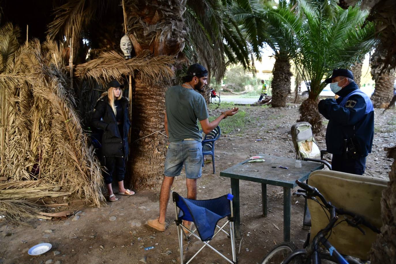Fotos: El desalojo de una quincena de sintechos, en imágenes