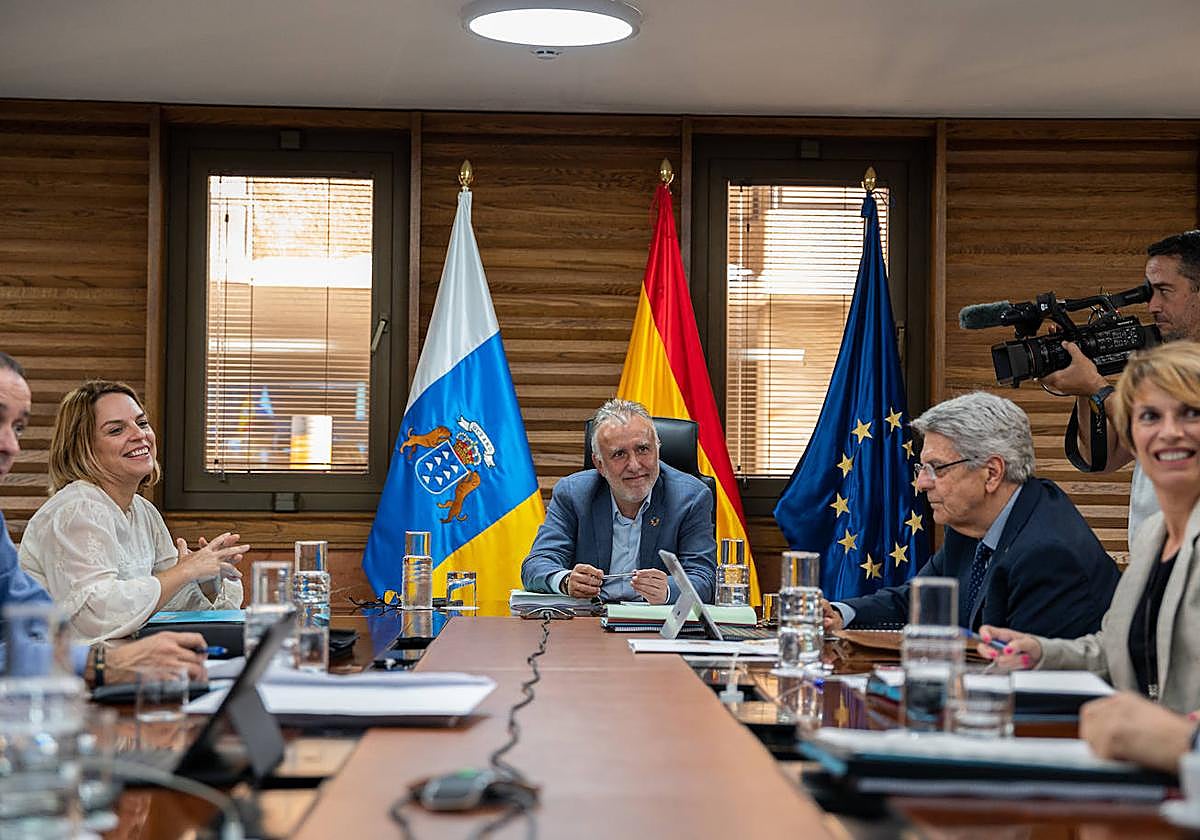 Ángel Victor Torres ha presidido el Consejo de Gobierno de este jueves.