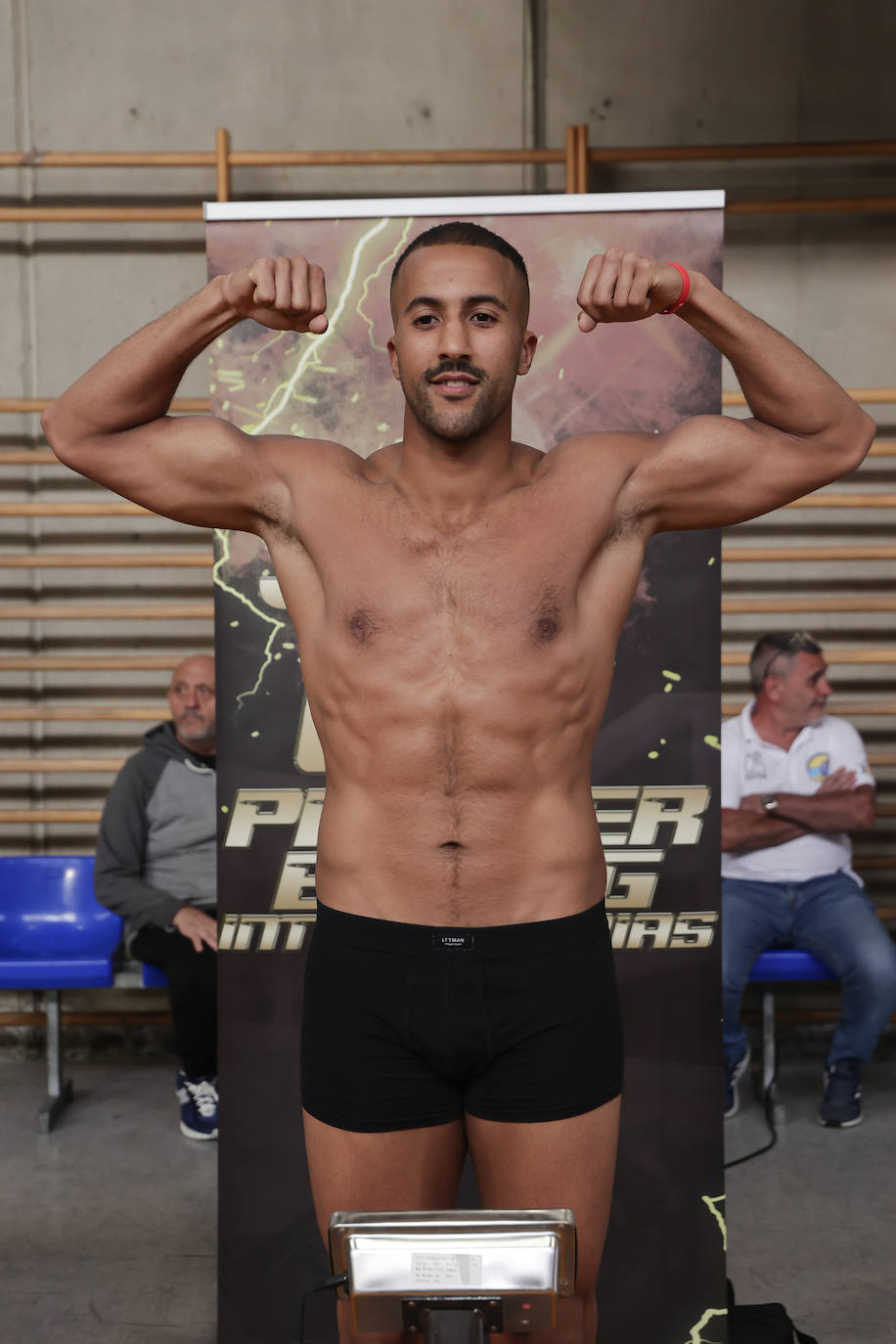 Todo a punto para la Premier Boxing Night 