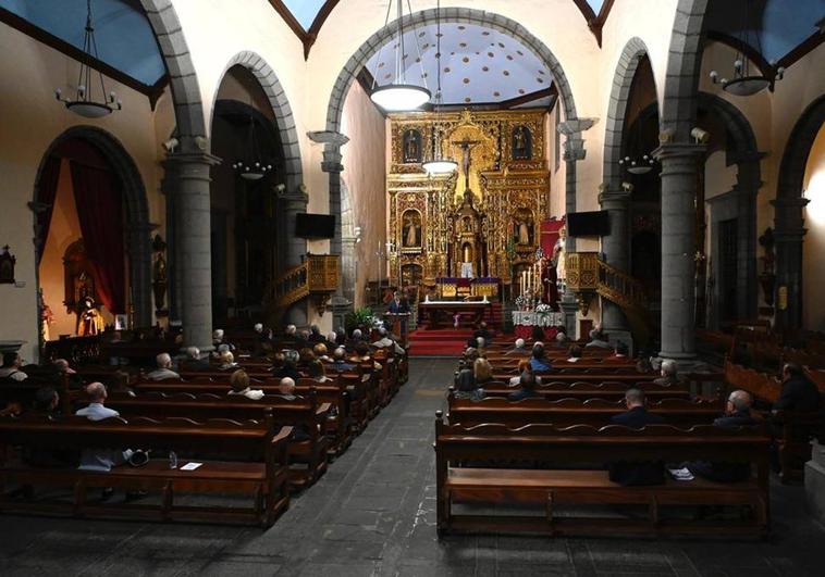 El pregón de la Cofradía de la Salud, en imágenes