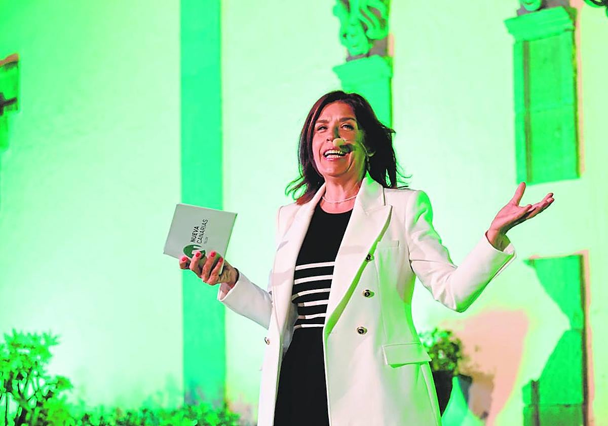 Carmen Hernández durante la presentación de su candidatura a la Alcaldía de Telde por Nueva Canarias la semana pasada.