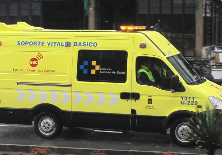 Un motorista herido en una colisión con un turismo en Tenerife