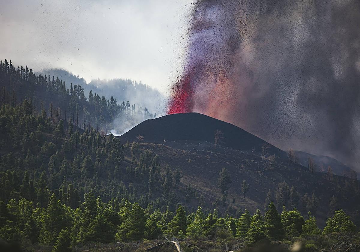 Imagen de la erupción de Cumbre Vieja, en La Palma.