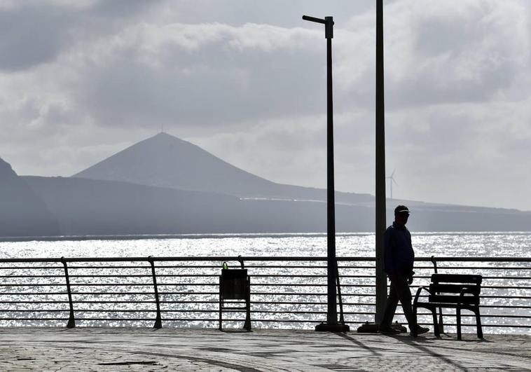 Canarias, en aviso amarillo por calor, calima y viento