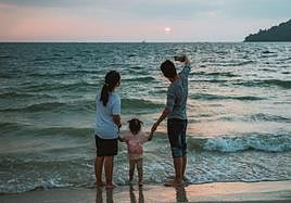 Una familia disfrutando de unas vaciones.