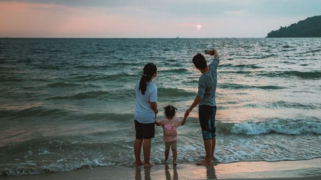 Una familia disfrutando de unas vaciones.