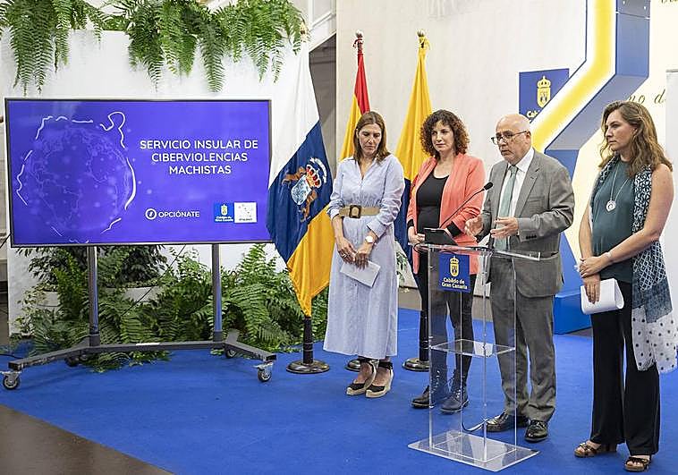 Presentación de los dos nuevos servicios del Cabildo grancanario contra la violencia de género.