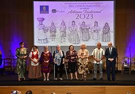 Un momento del acto de reconocimiento al oficio artesano tradicional.