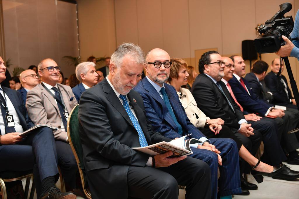 Torres se reúne con el presidente y editor de Forbes España, Andrés Rodríguez