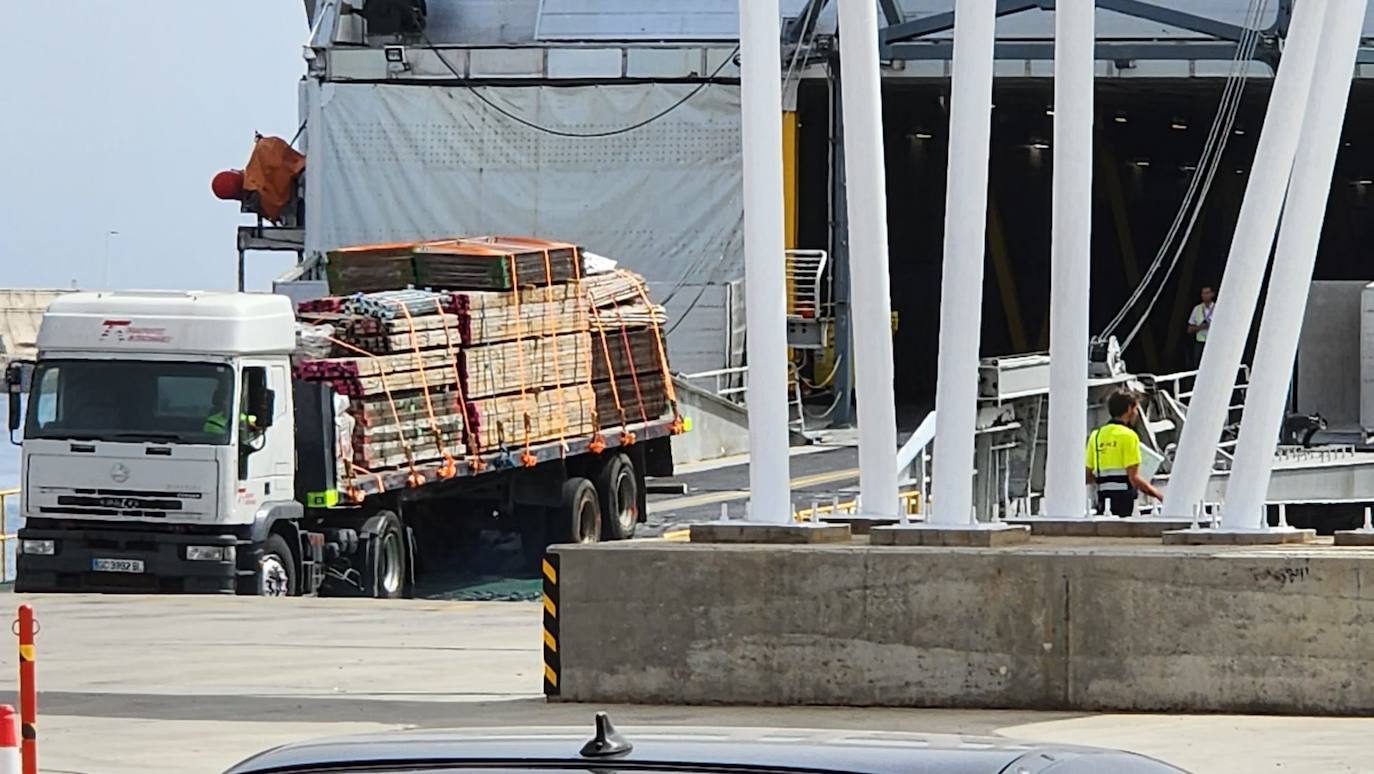 Los grancanarios zarpan a Fuerteventura para Semana Santa