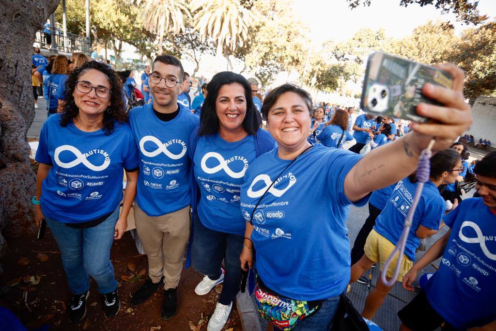 Marcha azul para concienciar sobre el autismo