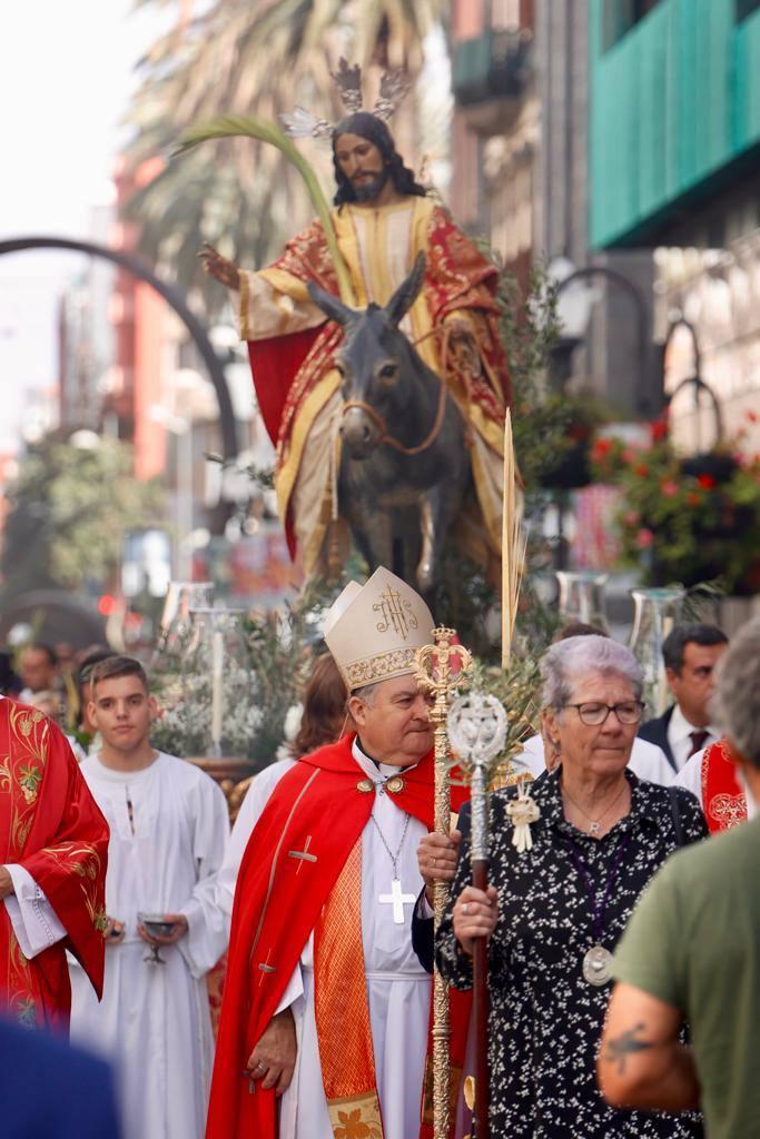 El Señor de La Burrita sale en procesión