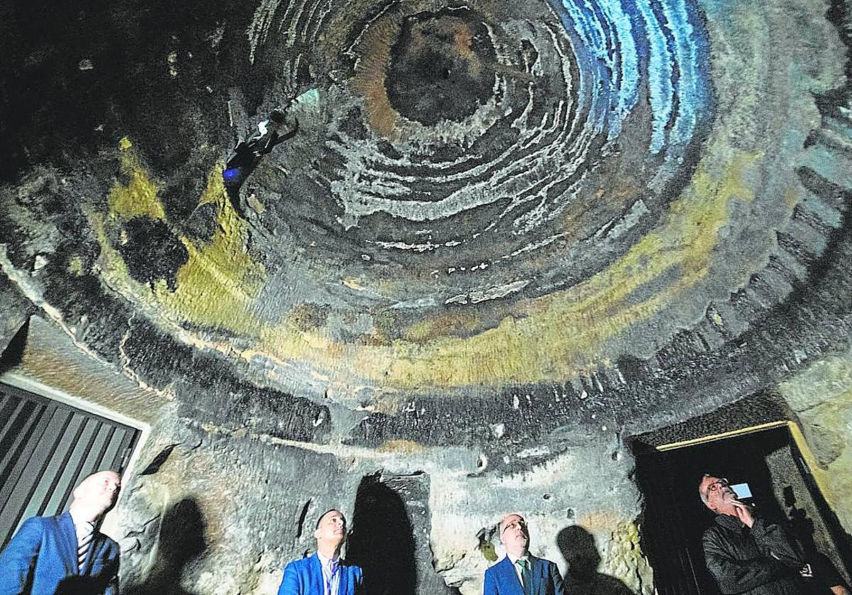 Imagen del acto inaugural de la réplica de la Cueva de Risco Caído, en Artenara.