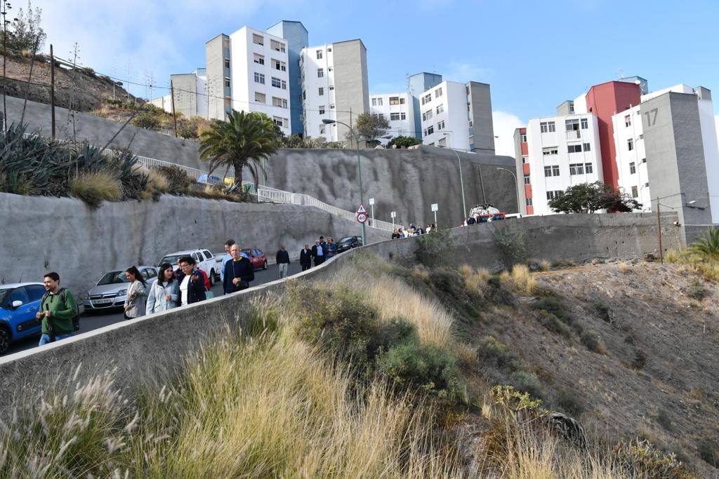 Visita de Carolina Darias al barrio de El Lasso 