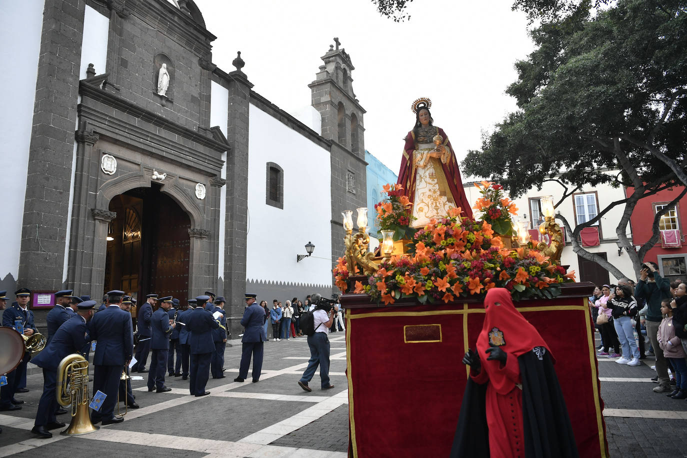 La procesión del Santo Encuentro, en imágenes
