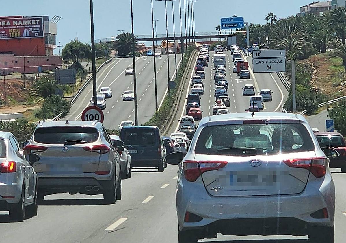 Tráfico lento en la GC-1.