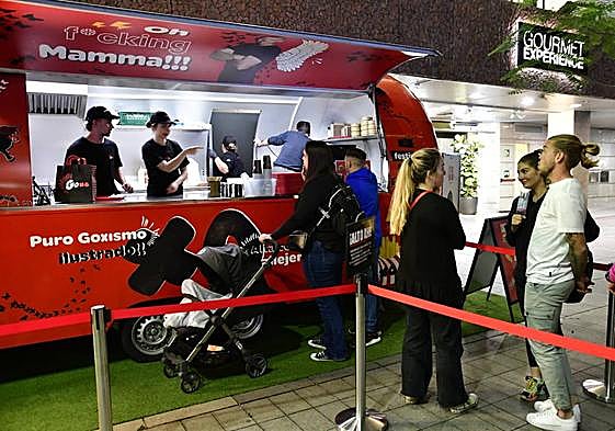 La food truck de Muñoz durante su estancia en Mesa y López.