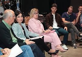 Carolina Darias durante la reunión que mantuvo con representantes del sector cultural este lunes.