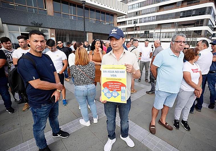 Manifestación del Consorcio de Regantes del Noroeste ante el Consejo Insular de Aguas.