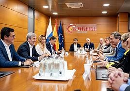 Reunión de miembros de de Coalición Canaria con los representantes de la Cámara de Comercio de Gran Canaria.