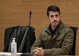 El acusado de matar a su primo en La Garita comparece ante el Jurado en al primera sesión del juicio.