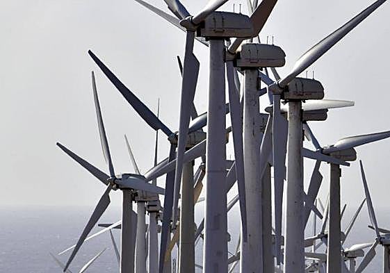 Aerogeneradores instalados en el entorno del barranco de Tirajana.