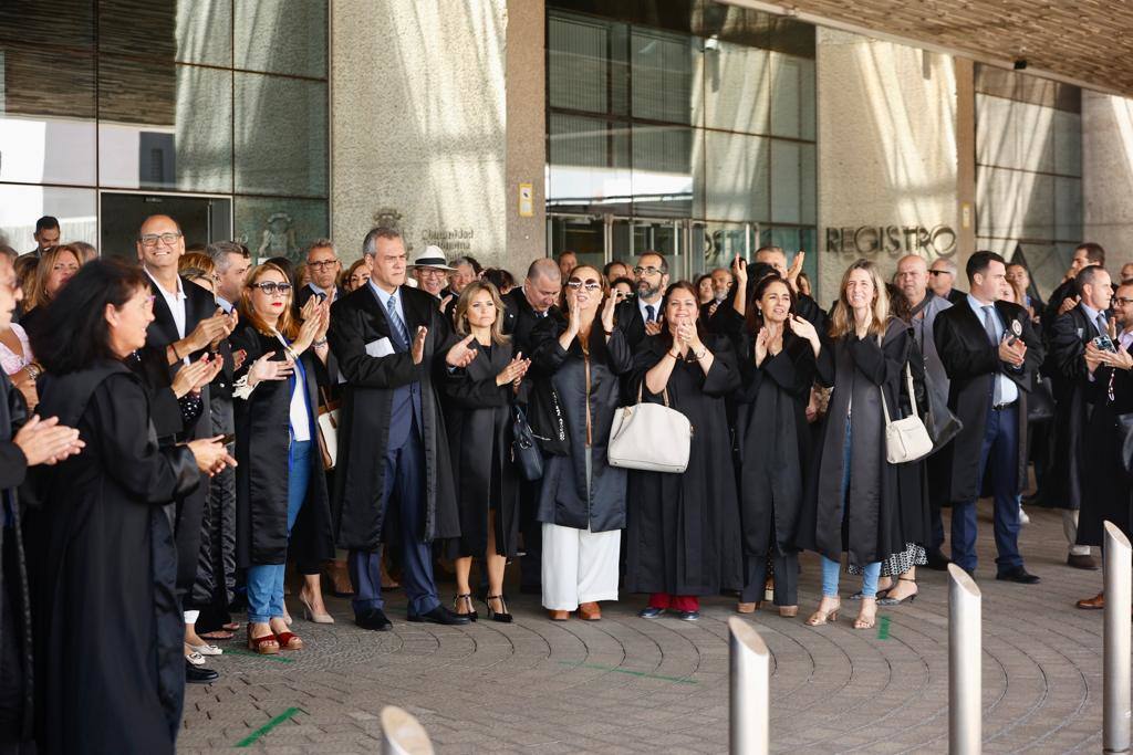 Los abogados de la capital grancanaria toman las calles para reclamar mejoras