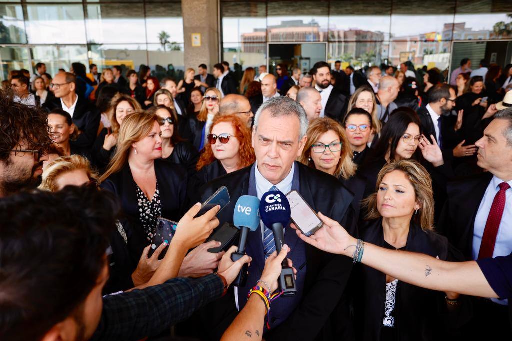 Los abogados de la capital grancanaria toman las calles para reclamar mejoras