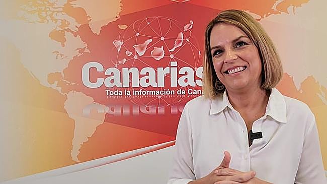 Imagen después - Noemí Santana (Podemos) inició la legislatura en pleno embarazo, con unos cinco meses.