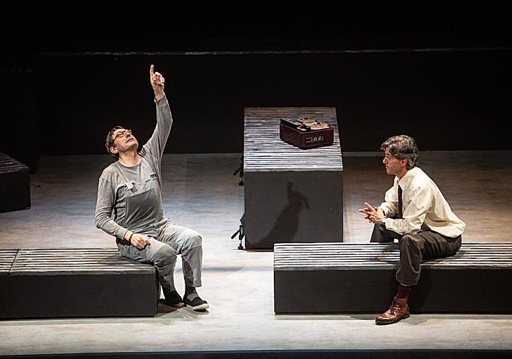 Carmelo Gómez y Miguel Hermoso, en un momento del montaje.